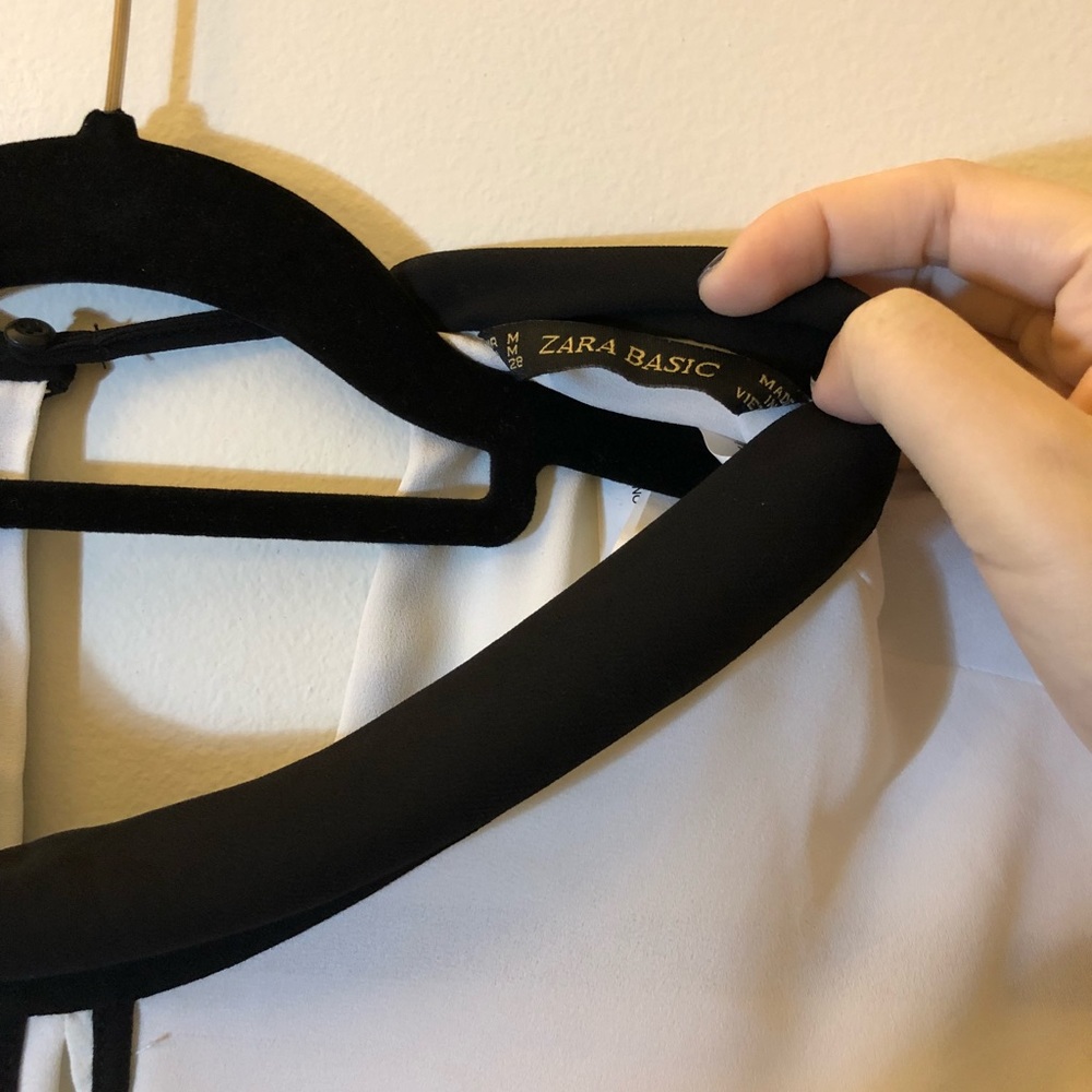 Zara basic blouse - Picture 3 of 4